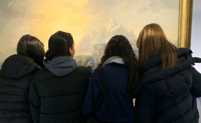 Latest News » Year 11 Students Visit London for History Study Trip